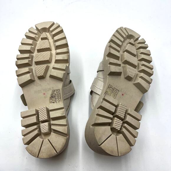 Free People Womens Buckle Lyra Lug Loafers Mink Size 40 US 10 - Picture 2 of 7